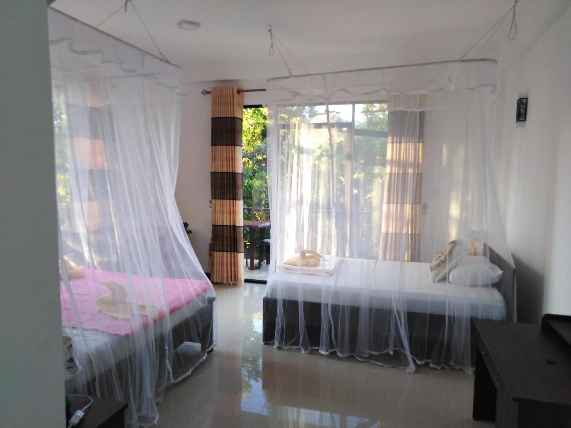 Bed and Breakfast Littleadems View Ella Zimmer foto